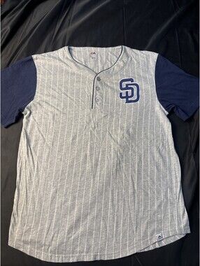 San Diego Chargers Men’s Large Uniform Henley Majestic